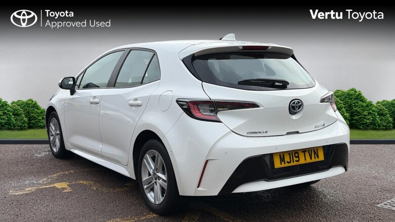 Toyota Corolla 1.8 VVT-i Hybrid Icon Tech 5dr CVT Hybrid Hatchback